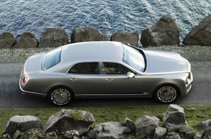 Bentley Mulsanne - очень удобная машина.