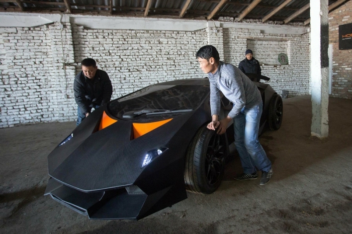 Lamborghini Sesto Elemento: мрія за $ 15 000.