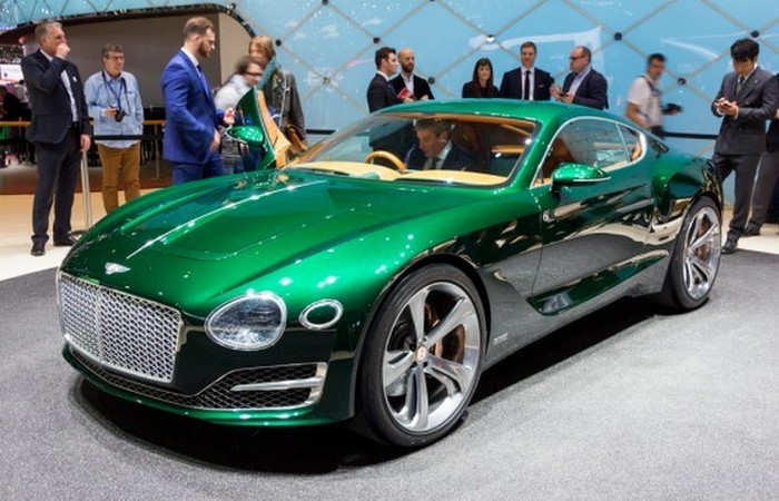Автомобиль Bentley EXP 10 Speed 6.
