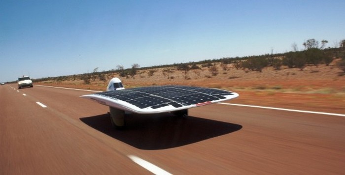 Транспортное средство на солнечных батареях