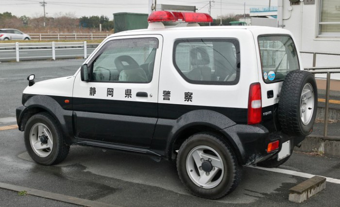 Suzuki Jimny 1998 года выпуска.