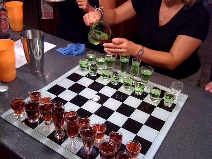 Пьяные шахматы.