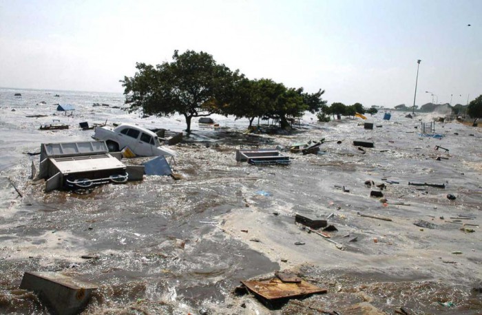 Пляж Марина в індійському місті Мадрас після цунамі, 26 грудня 2004 року. 