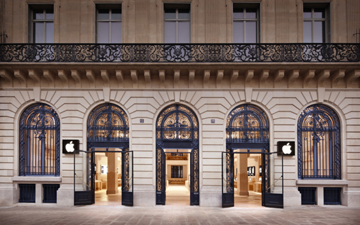 Магазин Apple в комплексе Опера в Париже