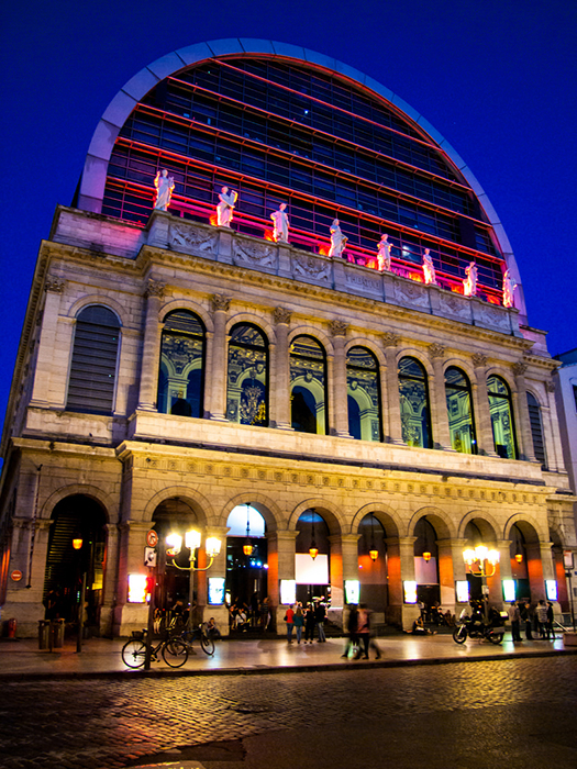 Оперний театр Нувеля в Ліоні: нічний кадр