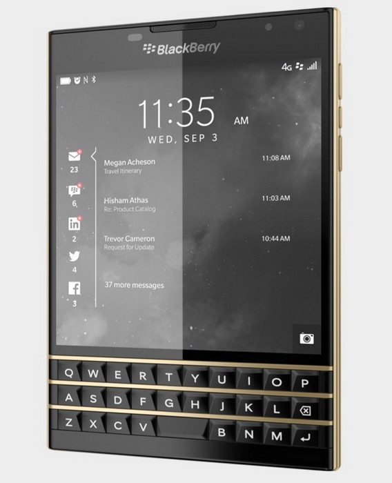Золотий смартфон Blackberry Passport для стильних бізнес-леді