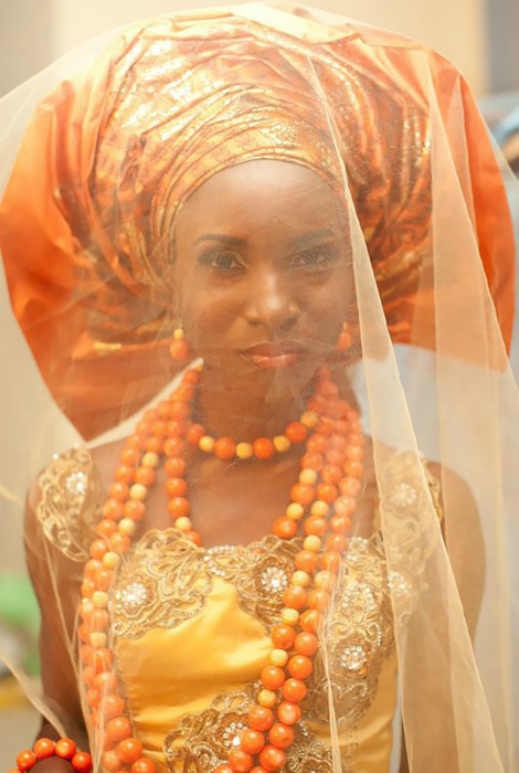 Наряд нигерийской невесты.