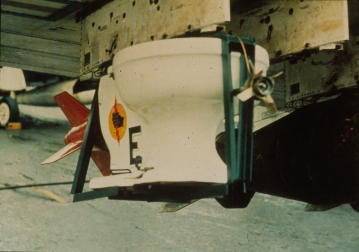 На войне во Вьетнаме американцы использовали унитаз, как авиабомбу