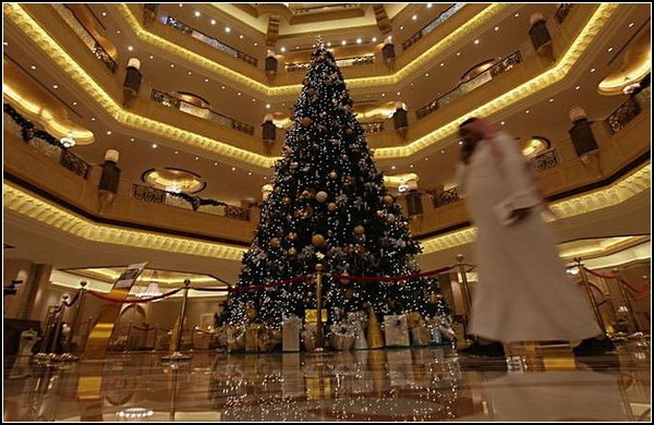 Самая дорогая рождественская елка в мире